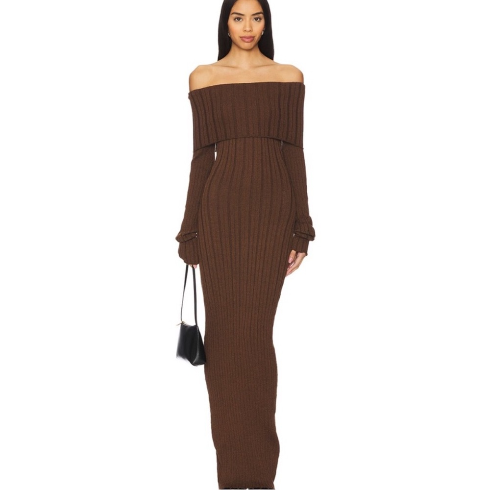 Elegant Brown Off-Shoulder Maxi Dress